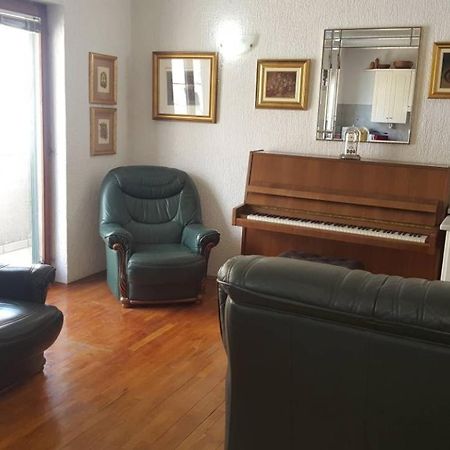 Apartment Sara 피로바츠 외부 사진