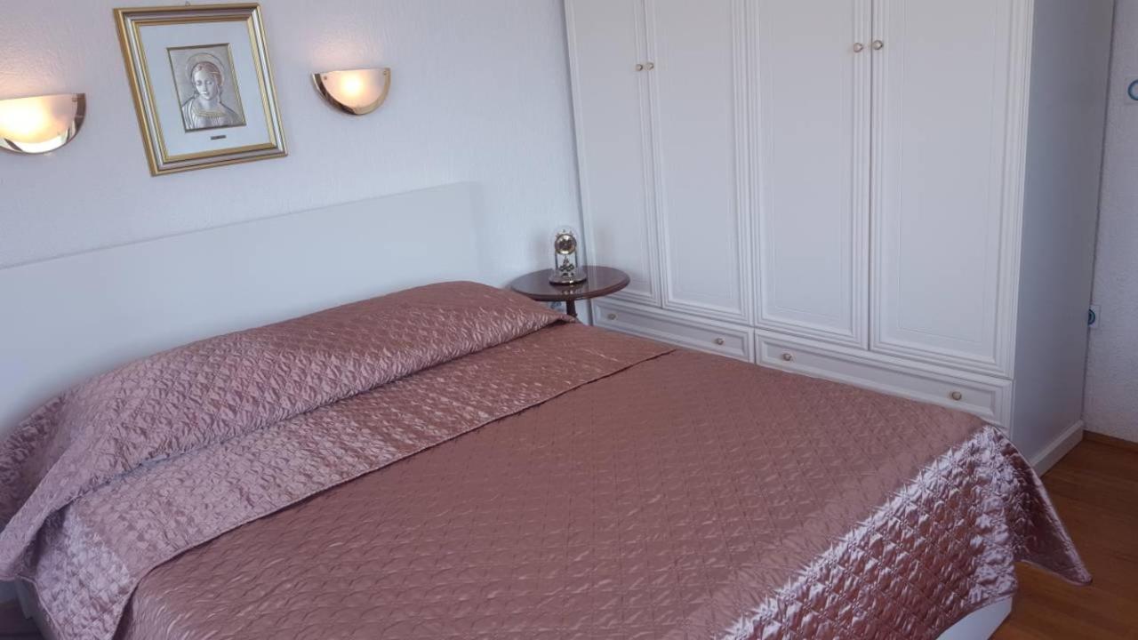 Apartment Sara 피로바츠 외부 사진
